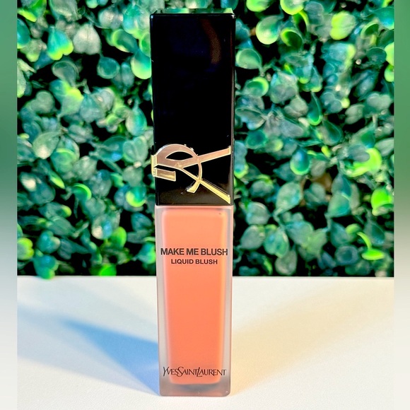 NEW Yves Saint Laurent Make Me Blush 12H Blurring Liquid
Blush 57 Coral Clash - Picture 1 of 4